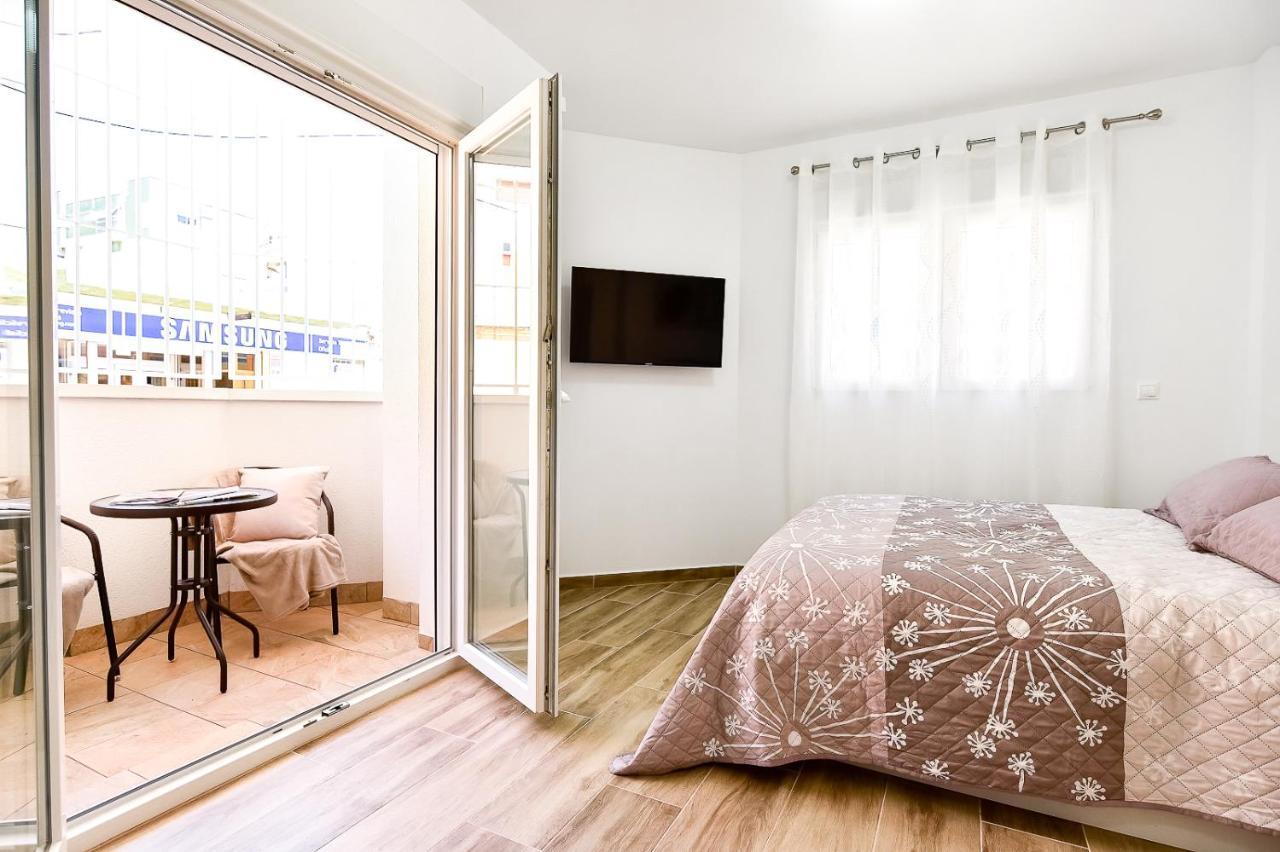 Apartments Cura Beach 托雷维耶哈 外观 照片